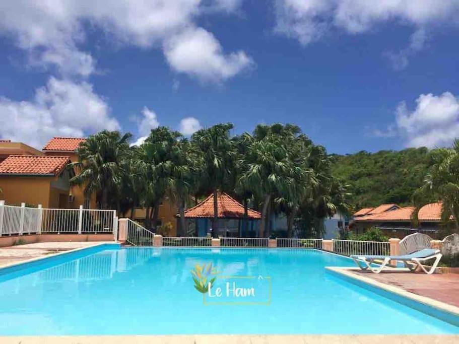 Le Hamo - Cosy : T2 magnifique piscine proche plage Sainte-Anne Extérieur photo